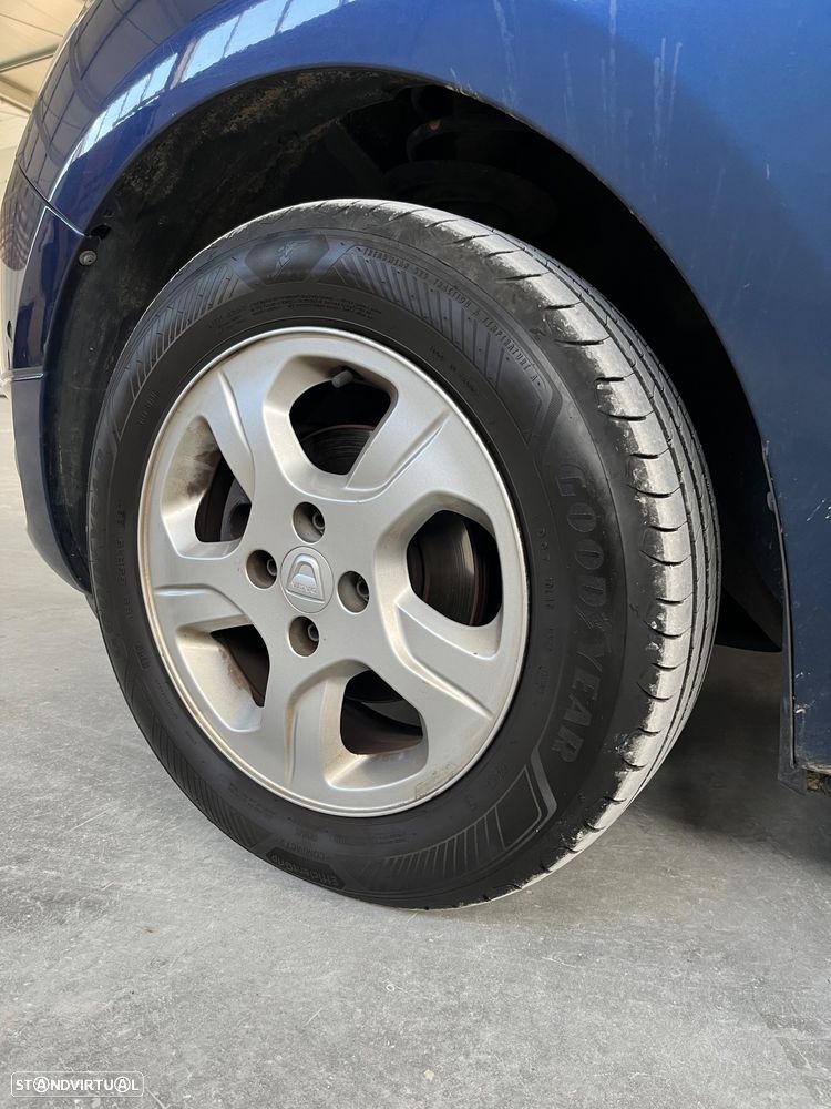 Dacia Logan MCV 0.9 TCe Stepway - 11