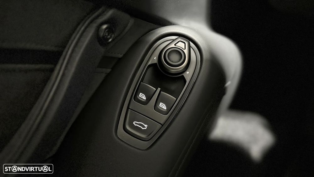 Aston Martin Vantage Coupe V8 F1 Edition - 25