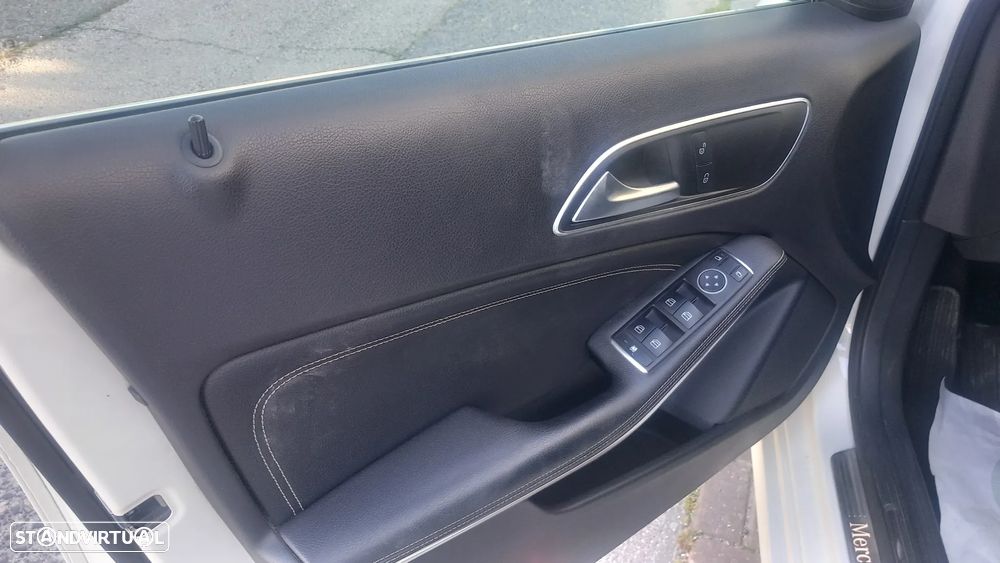 Mercedes-Benz A 180 CDI (BlueEFFICIENCY) Urban - 12