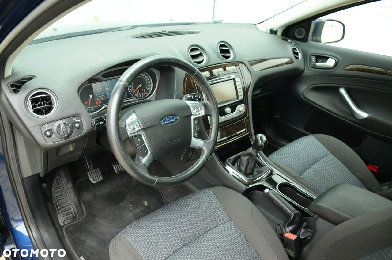 Ford Mondeo - 20