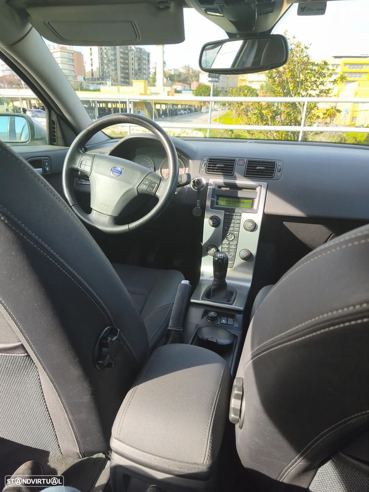 Volvo S40 1.6 D Nível 2 - 6