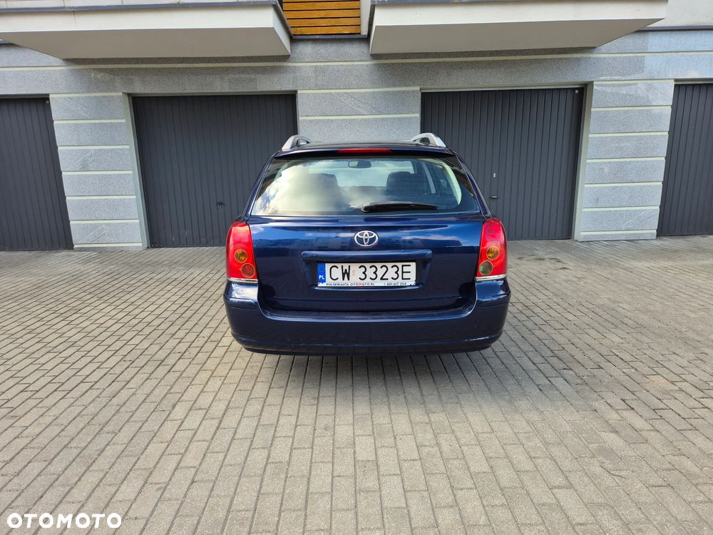 Toyota Avensis 1.8 VVT-i Luna - 6
