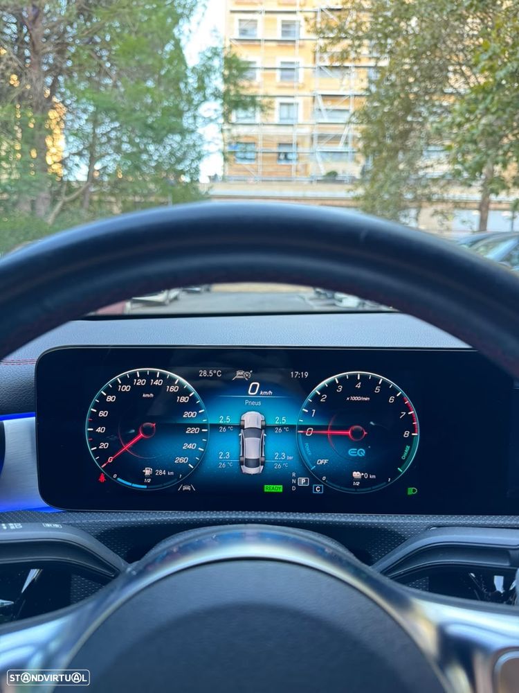 Mercedes-Benz CLA 250 e AMG Line — photo 4