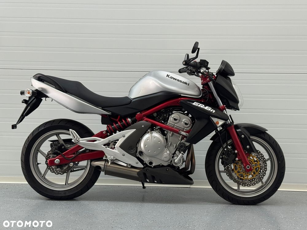 Kawasaki ER - 2