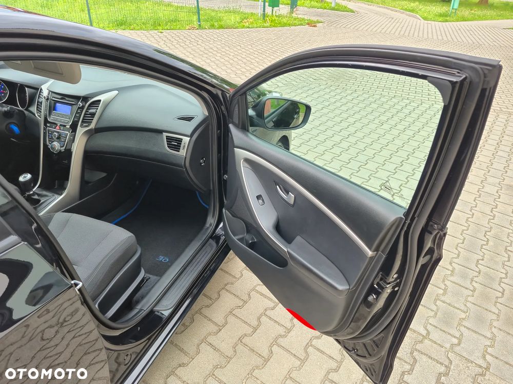 Hyundai i30 blue 1.6 GDI Style - 23