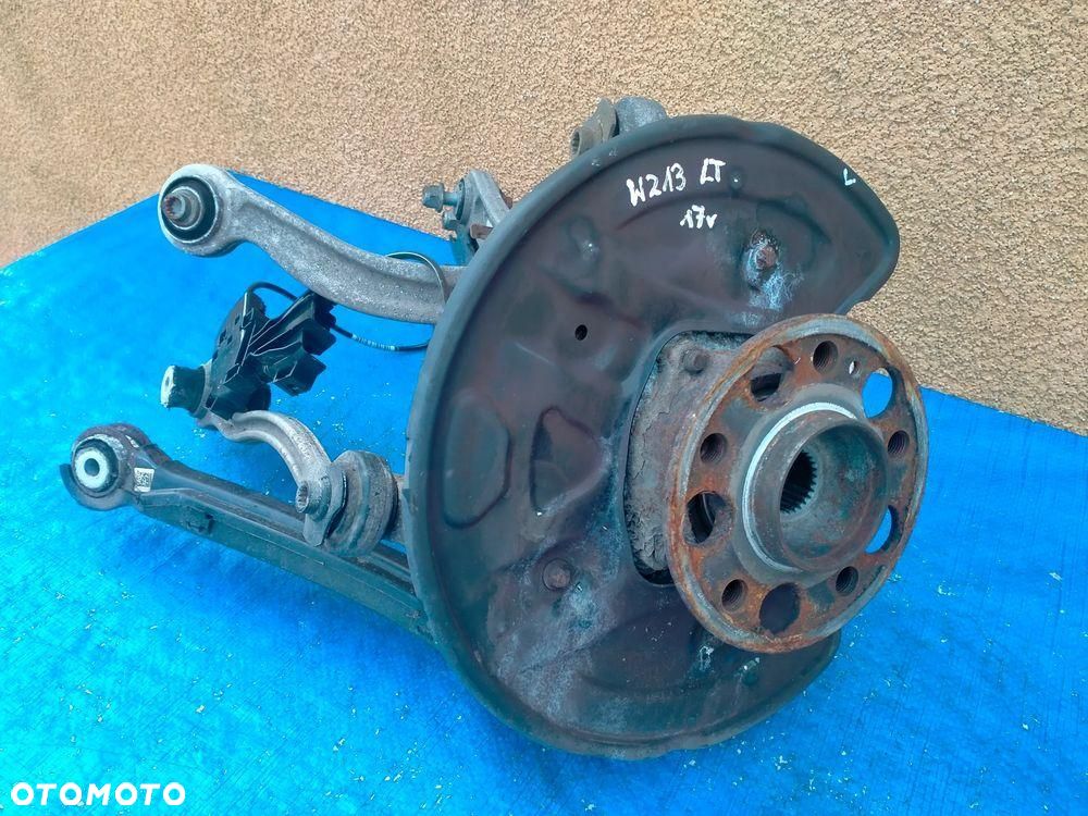 Mercedes W213 E Klasa Zwrotnica Wahacz Zawieszenie Tył Lewy Lewe 2017r - 2