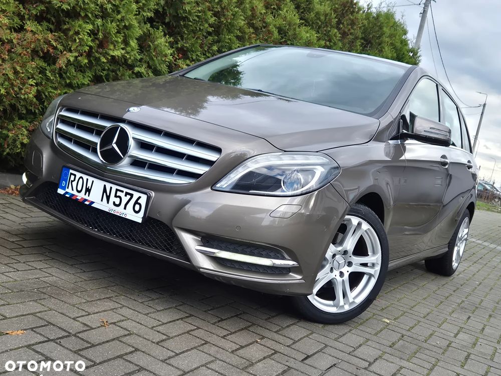 Mercedes-Benz Klasa B 180 7G-DCT UrbanStyle Edition - 1