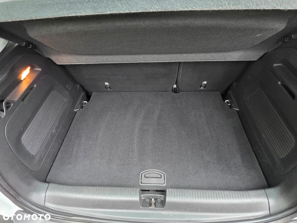 Opel Crossland X - 24