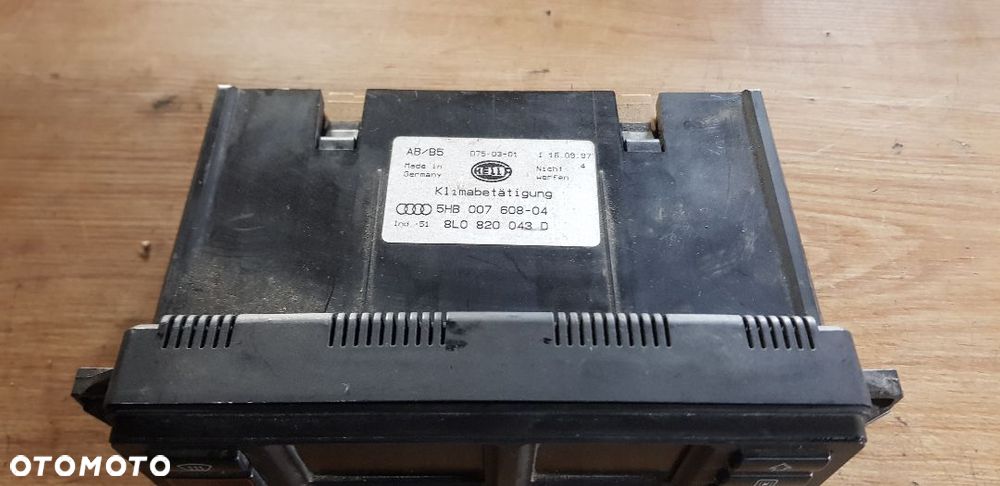 AUDI A4 B5 PANEL NAWIEWU KLIMARTONIK 8D0820043D - 2
