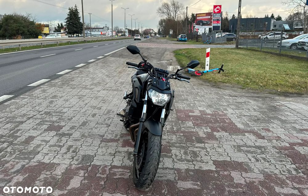 Yamaha MT - 6