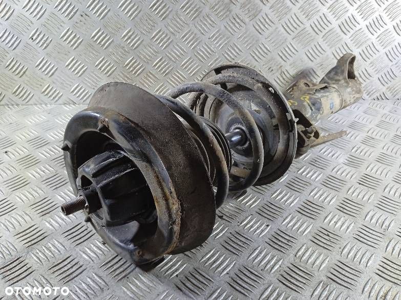 AMORTYZATOR PRAWY PRZEDNI SPRĘŻYNA MERCEDES-BENZ W203 - 2