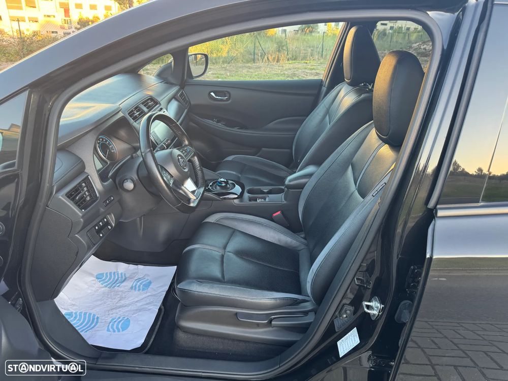 Nissan Leaf Tekna ProPilot Park - 9