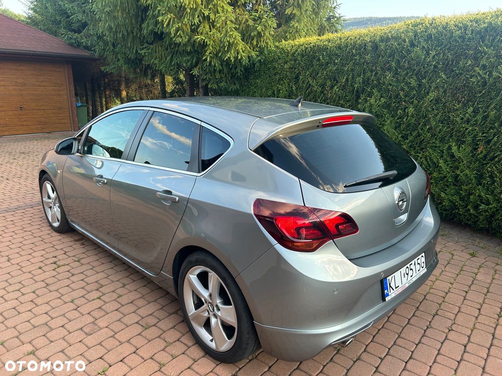 Opel Astra - 10