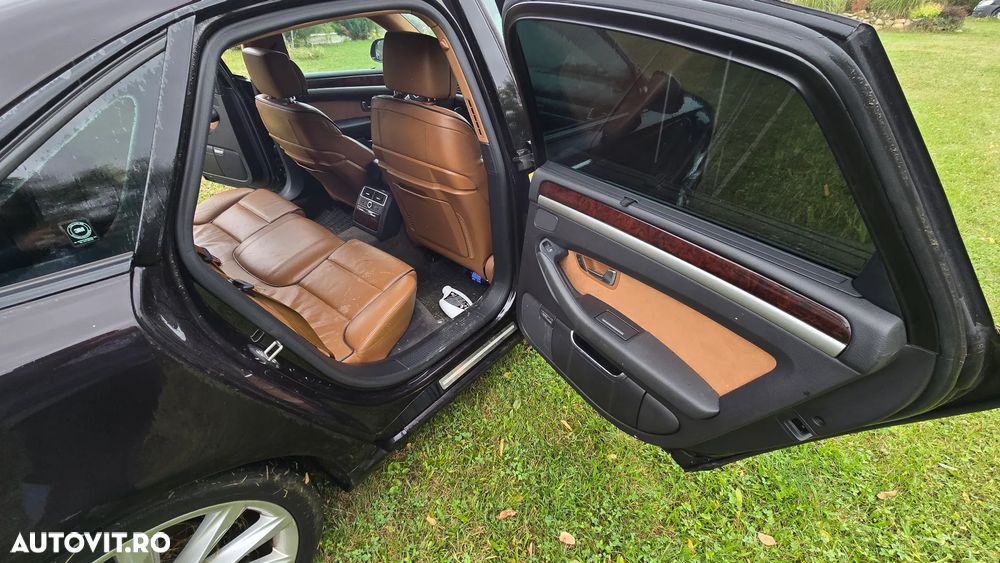Audi A8 - 8