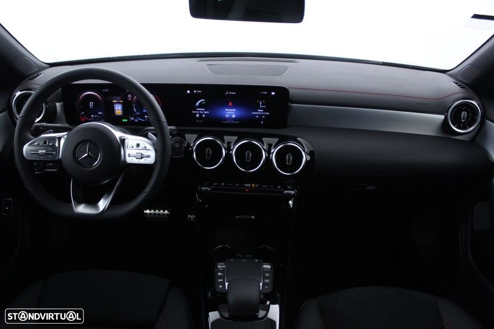Mercedes-Benz CLA 250 e AMG Line - 18