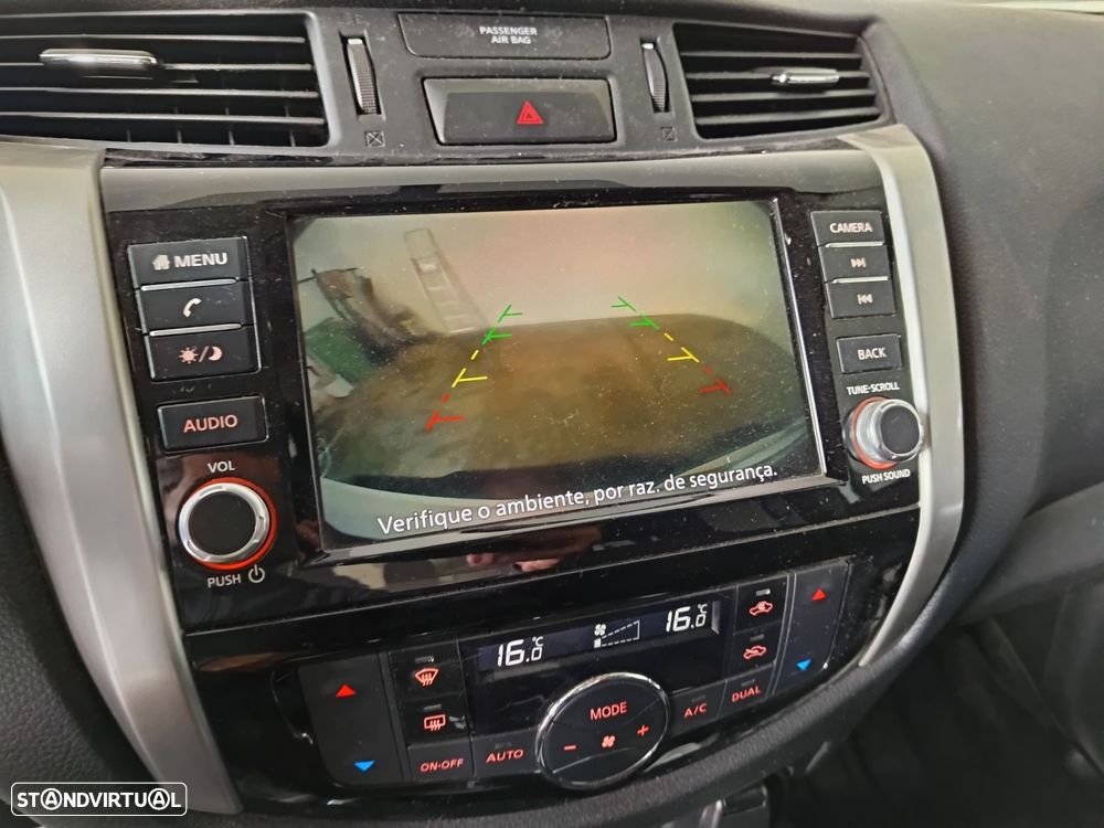 Nissan Navara 2.3 dCi KC 4WD N-Connecta - 10