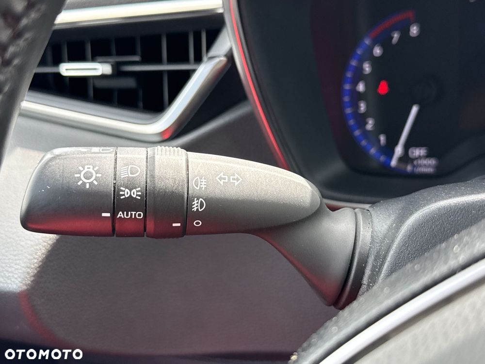 Toyota Corolla 2.0 Hybrid Comfort - 17