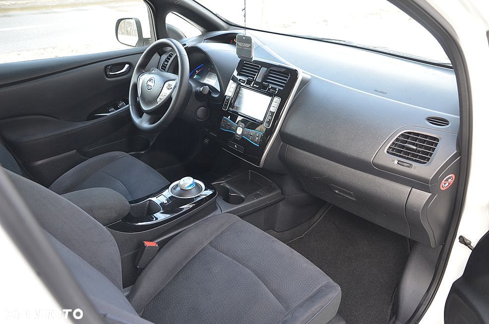 Nissan Leaf 24 kWh (mit Batterie) Visia - 14