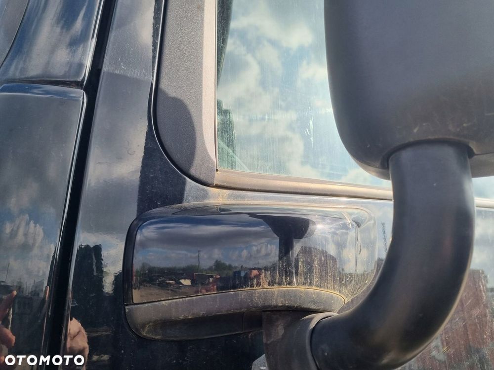 OBUDOWA OSŁONA MOCOWANIA LUSTERKA LEWA DAF XF 106 - 2