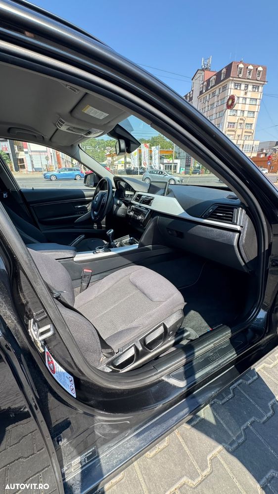 BMW Seria 3 320d - 16