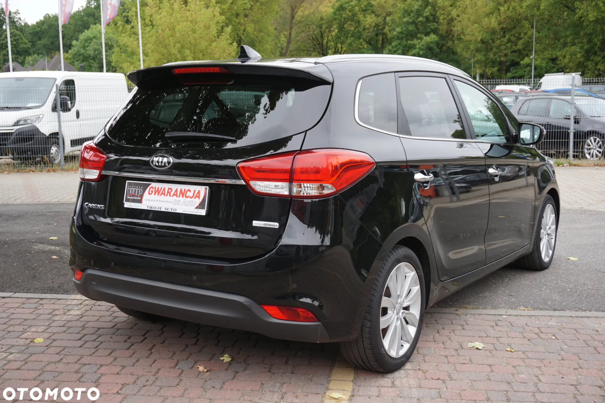 Kia Carens 1.7 CRDi 141 ISG Vision - 3