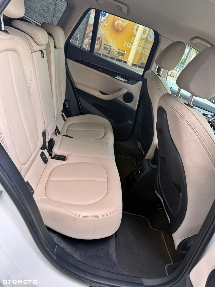 BMW X1 sDrive18i Sport Line - 15