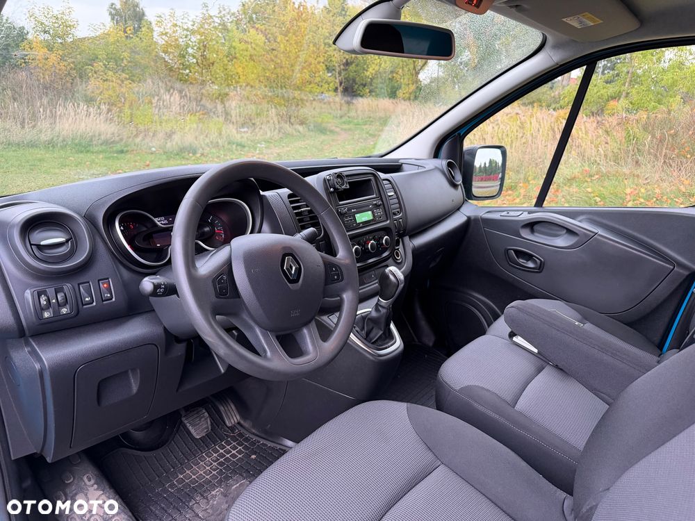 Renault Trafic - 16