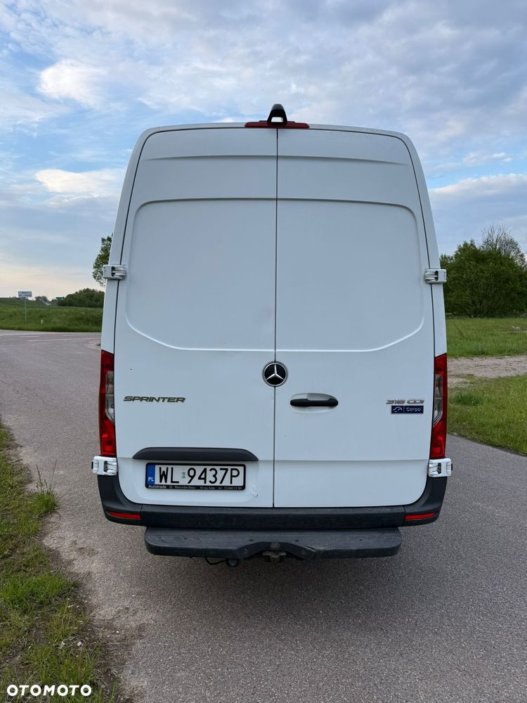 Mercedes-Benz Sprinter - 7