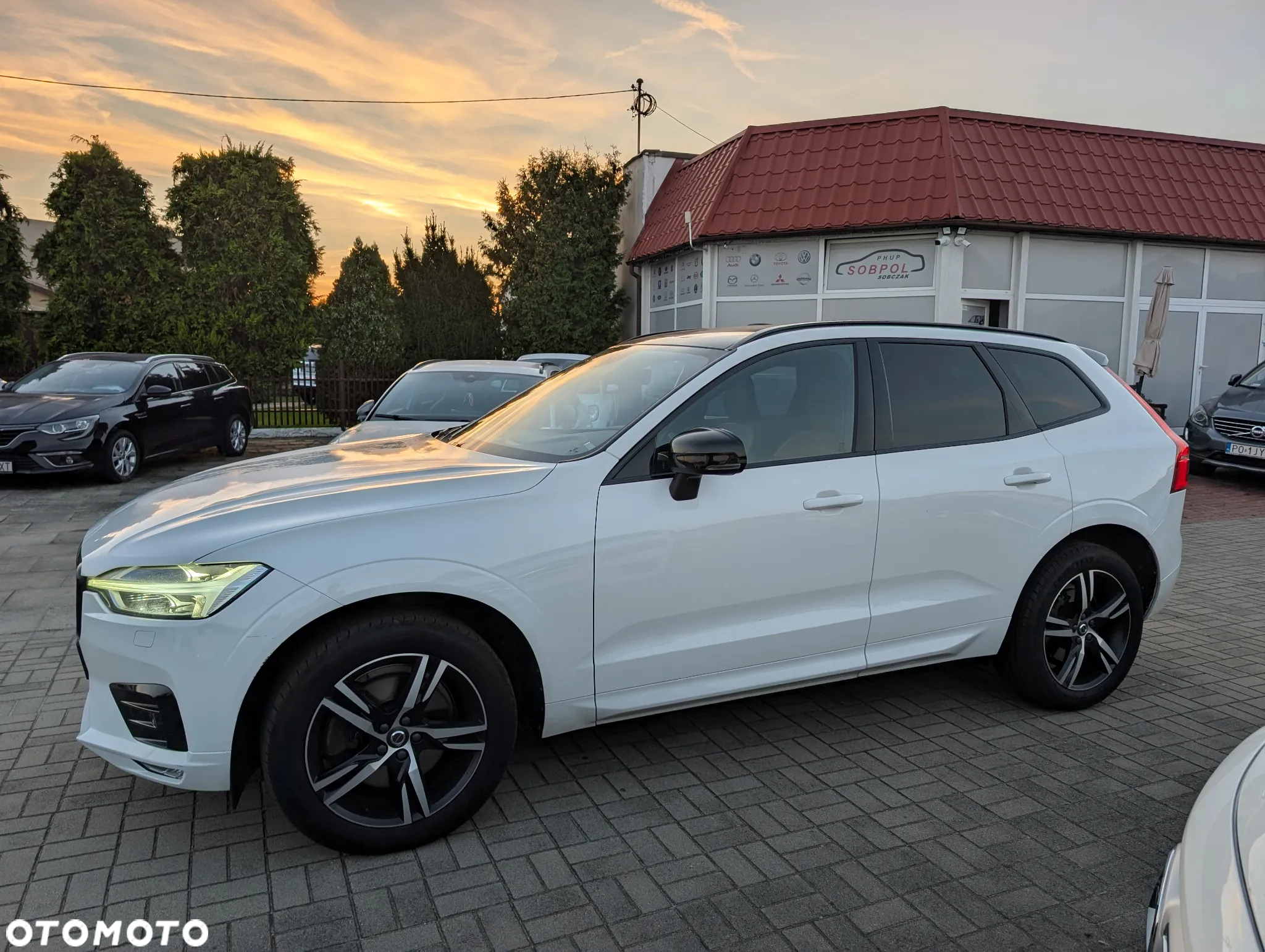 Volvo XC 60 B5 D AWD R-Design - 37
