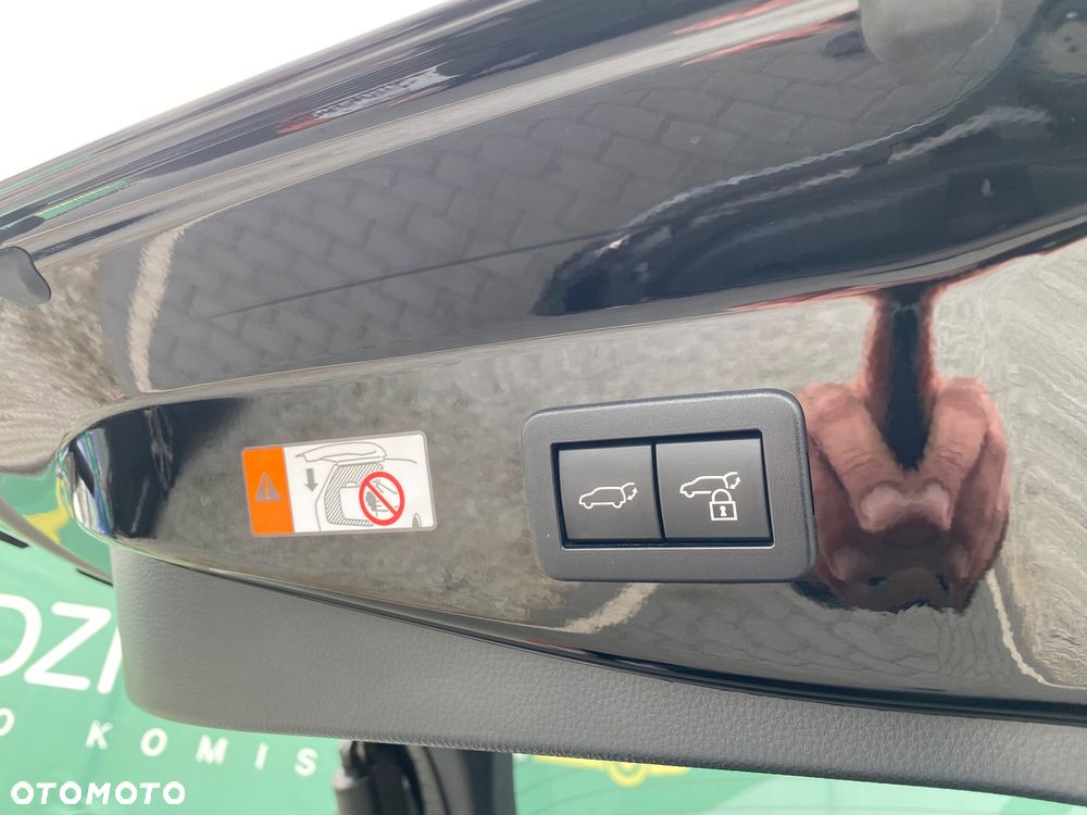 Toyota C-HR 2.0 Hybrid Lounge Premiere - 24