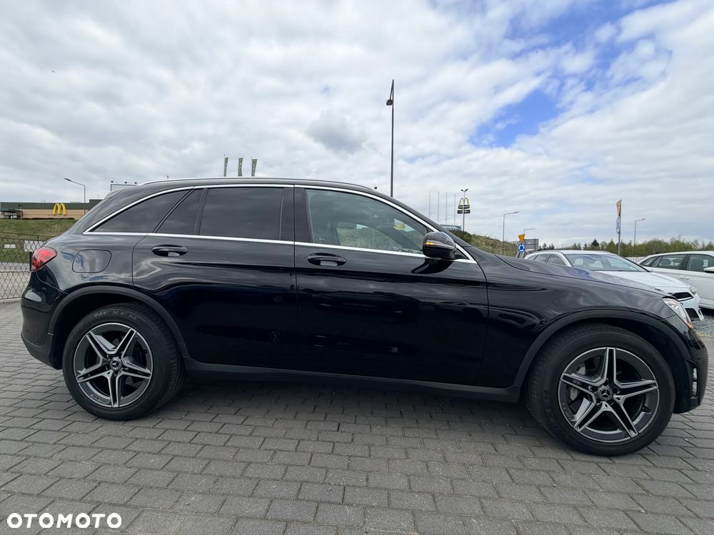 Mercedes-Benz GLC 200 4Matic 9G-TRONIC AMG Line - 8
