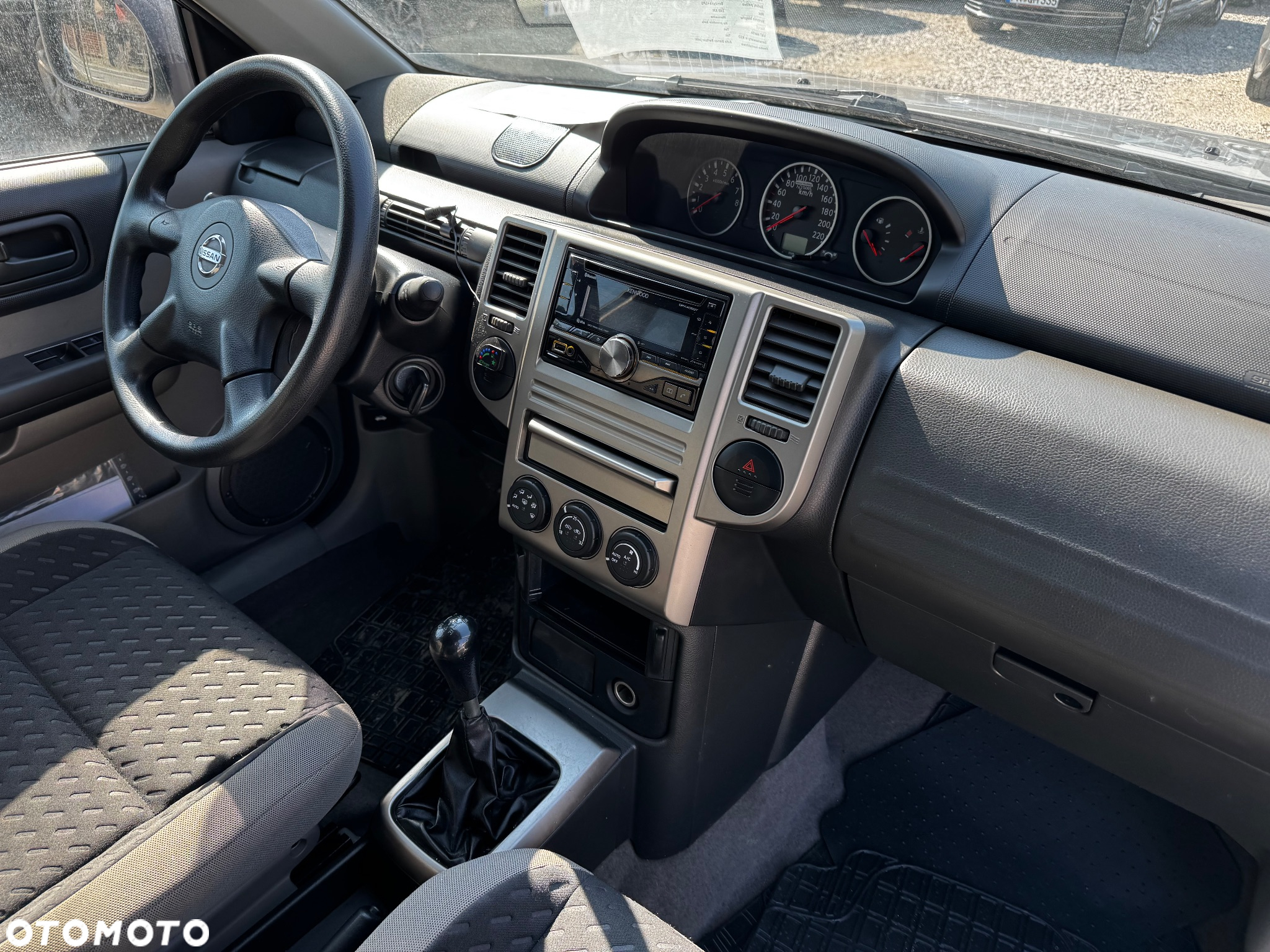Nissan X-Trail 2.0 Comfort - 38