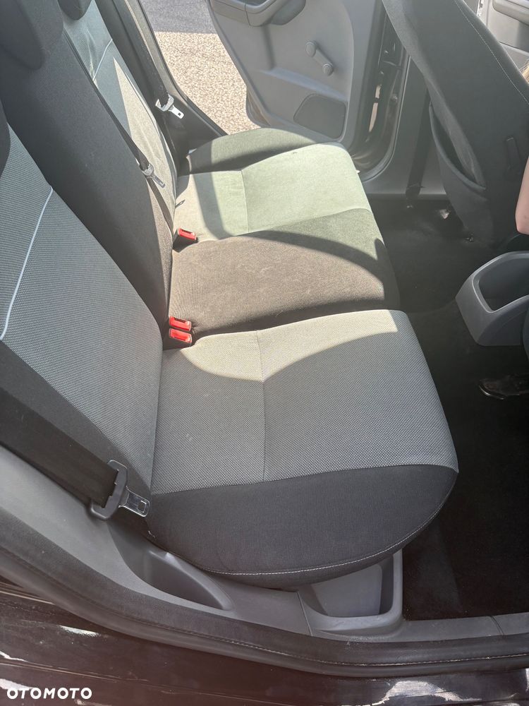 Ford Focus 1.6 TDCi Trend + - 21