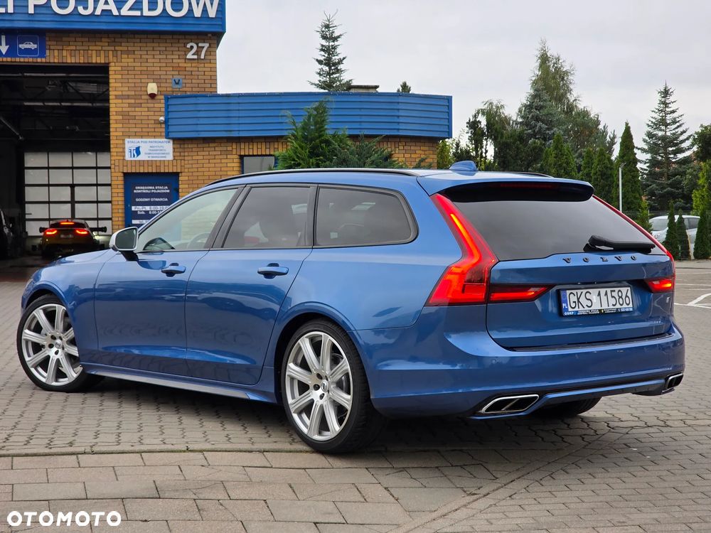 Volvo V90 D4 SCR AWD R-Design - 4