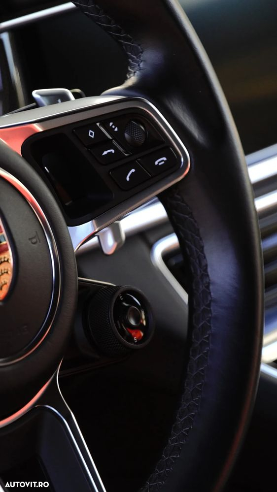 Porsche Panamera 4 E-Hybrid - 10