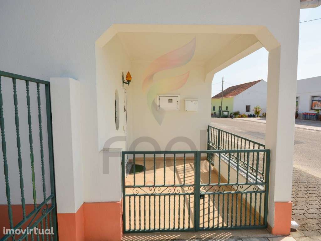 MORADIA T3 COM APROVEITAMENTO DE SÓTÃO - Grande imagem: 3/38