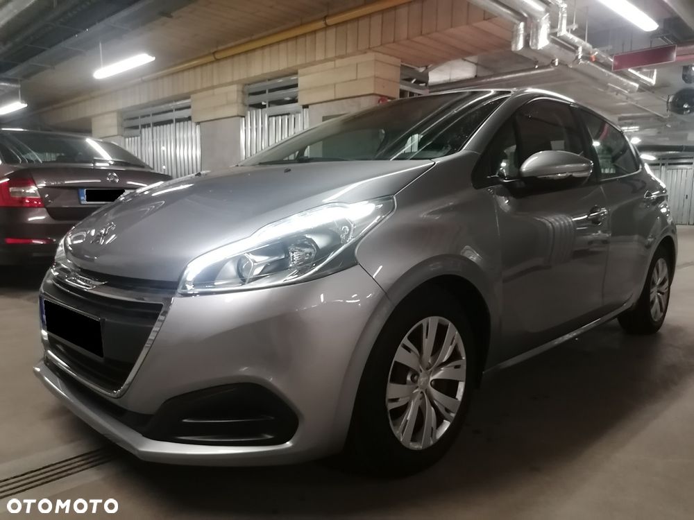 Peugeot 208 - 3