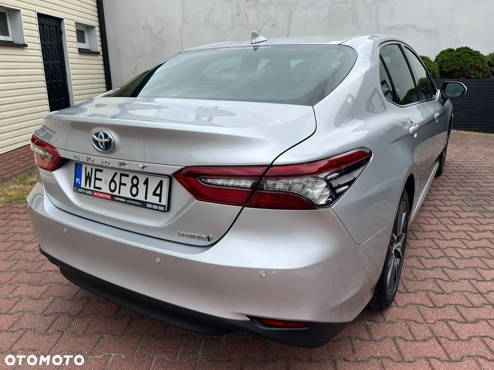 Toyota Camry 2.5 Hybrid Executive CVT - 8