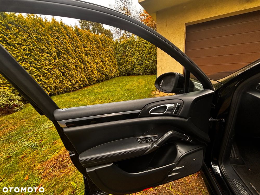 Porsche Cayenne S - 20