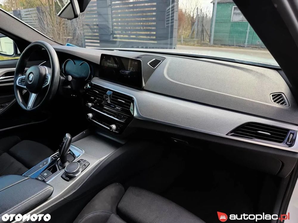 BMW Seria 5 520d M Sport sport - 29