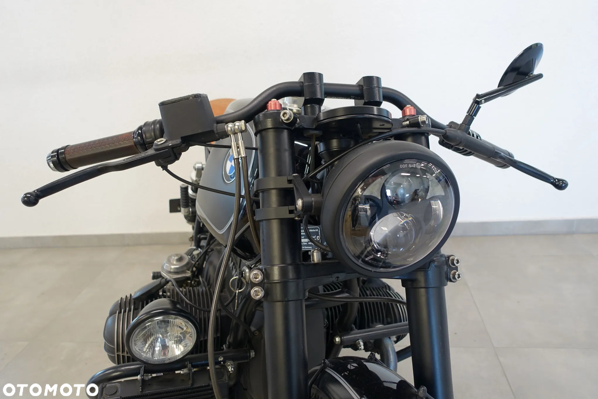 BMW R - 25