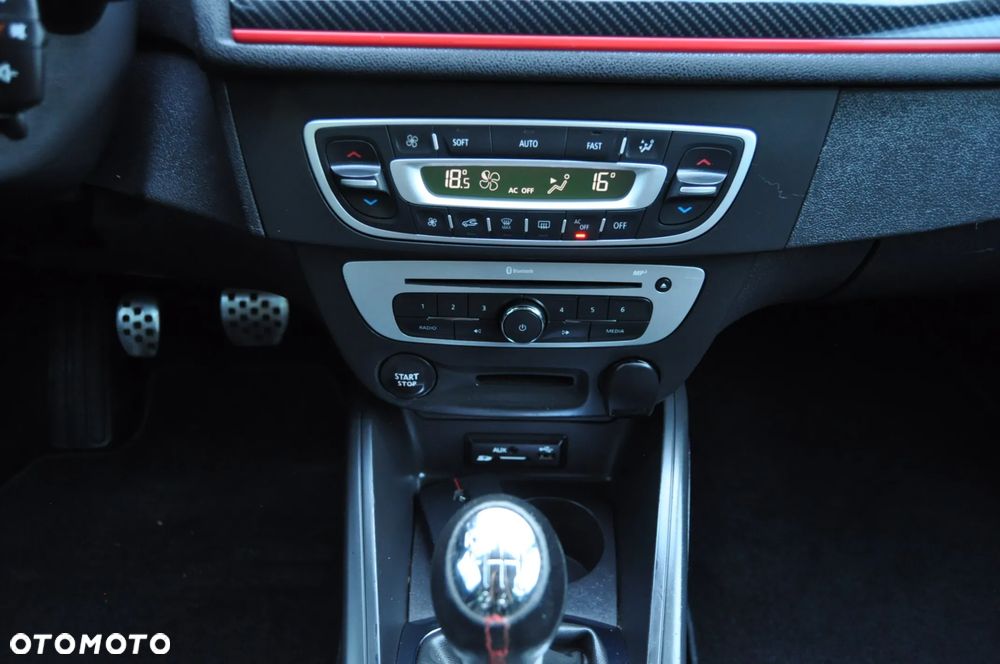 Renault Megane TCe 220 Start & Stop GT 220 - 17