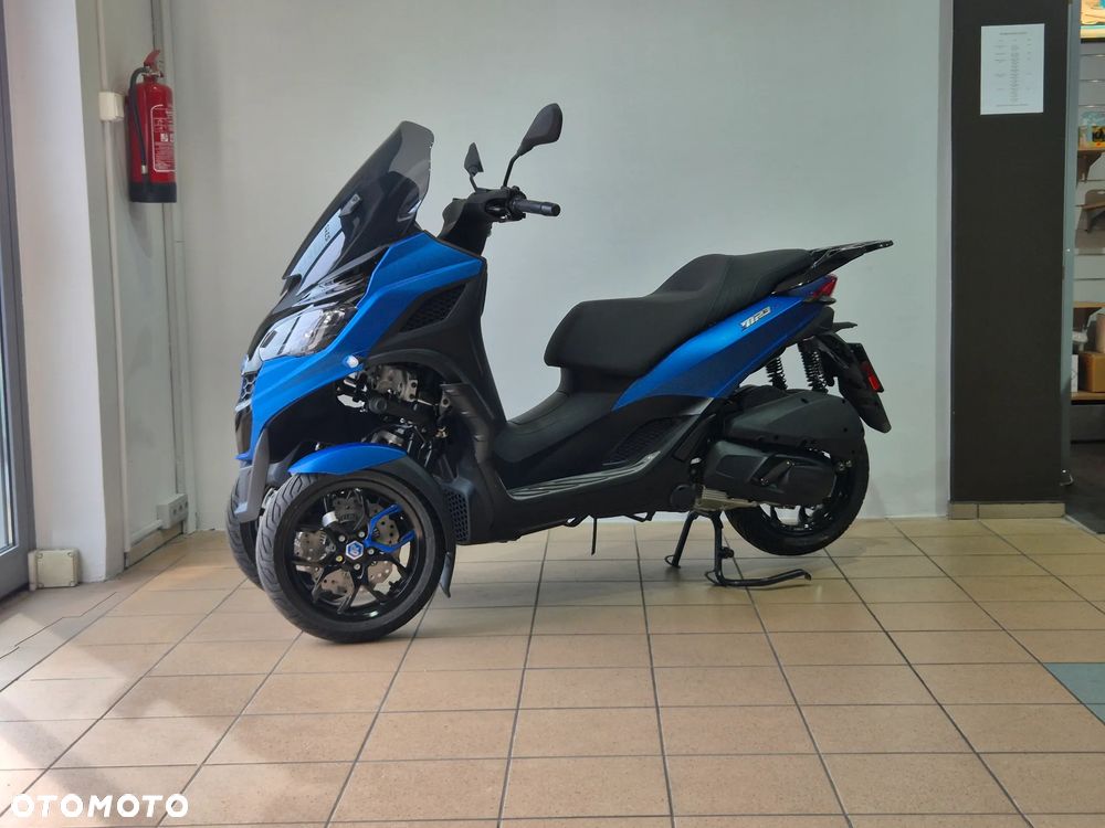 Piaggio MP-3 - 2