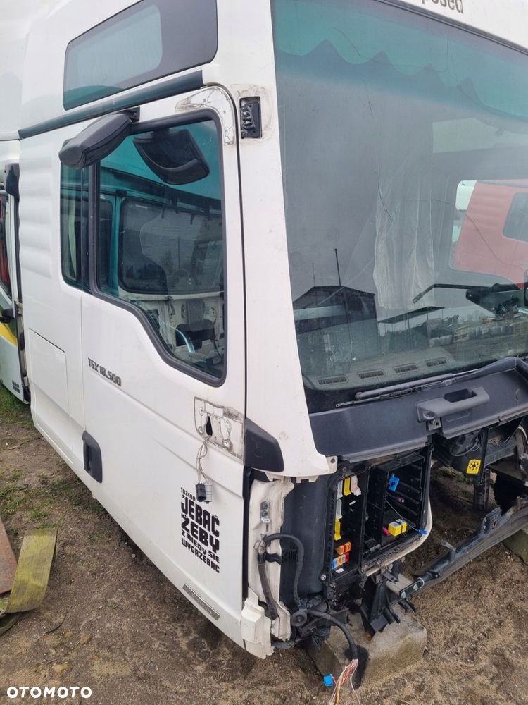 KABINA ĆWIARTKA SŁUPEK KABINY PRAWY MAN TGX XLX XXL EURO 6 - 1