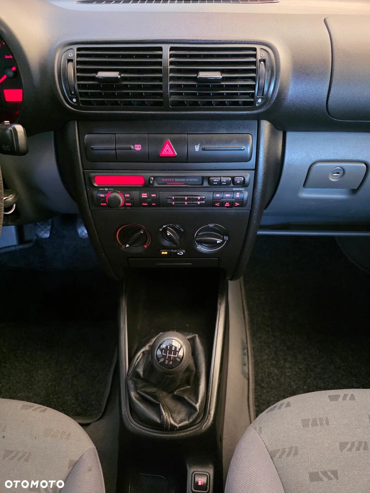 Seat Leon 1.6 Signo - 12