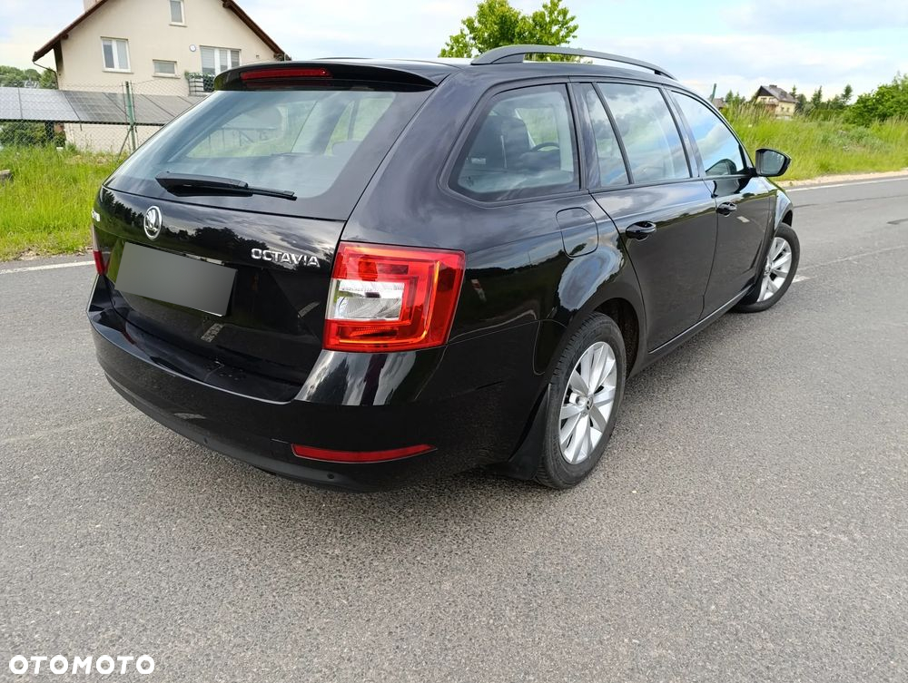 Skoda Octavia 1.6 TDI Ambition - 6