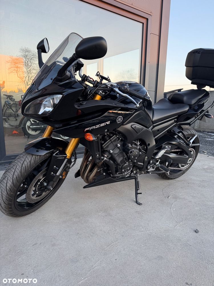 Yamaha FZ8 - 2