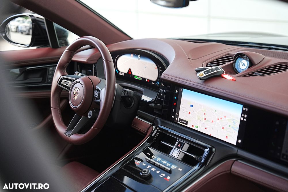 Porsche Panamera 4 E-Hybrid - 22