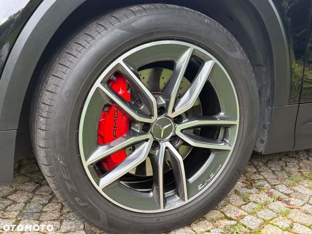 Mercedes-Benz GLB AMG 35 4-Matic - 16