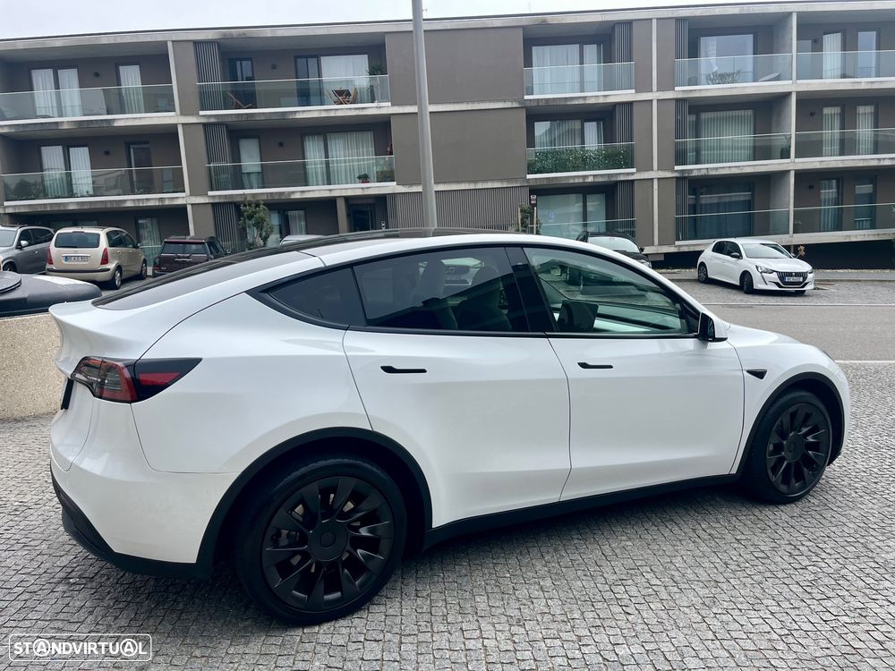 Tesla Model Y Standard - 8